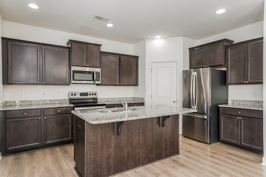 Building Photo - 229 Pamlico Dr