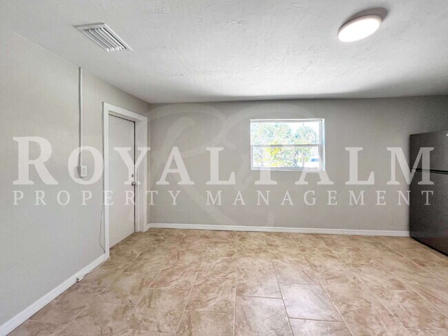 Building Photo - Coastal Comfort Meets Everyday Living – 1BR Home in Bokeelia – 1 Month Free on Unit 3!