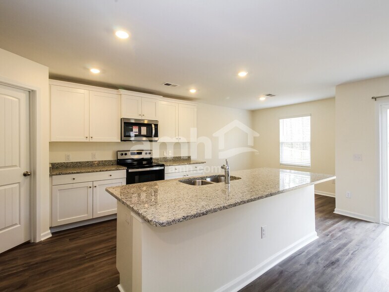 Building Photo - 1393 John Swann St