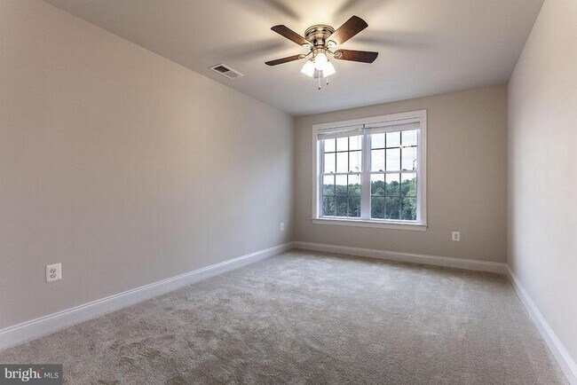 Building Photo - 7807 Crystal Brook Way