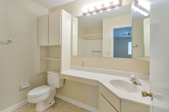 Building Photo - 123 Turtle Creek Rd