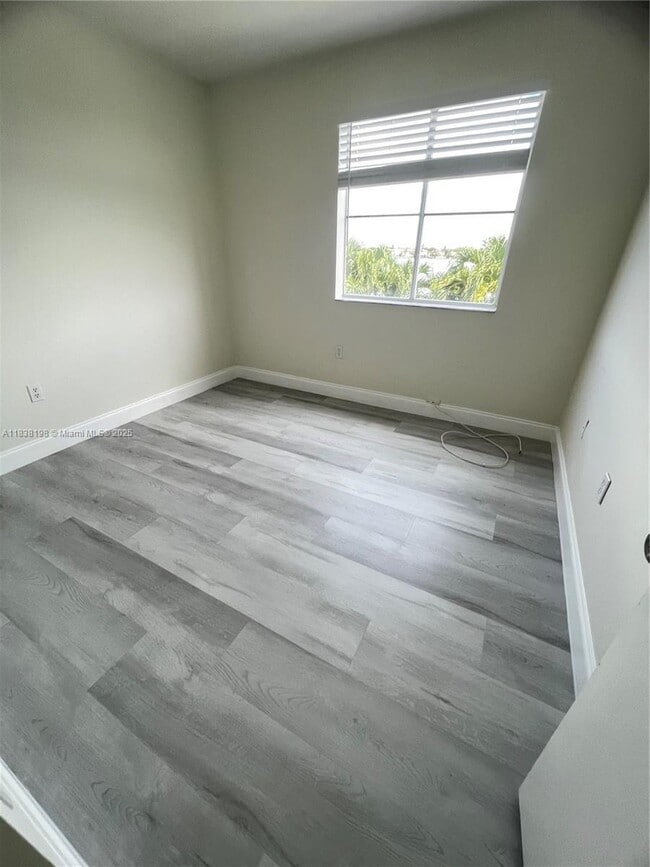 Building Photo - 12472 NW 11th Ln