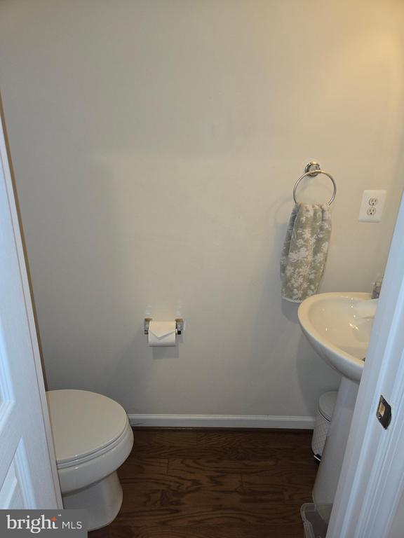 Building Photo - 8232 Heritage Crossing Ct