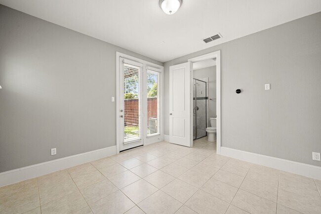 Building Photo - 6703 Highclere Manor Ln