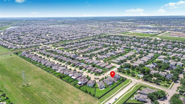 Building Photo - 5710 Camelia Evergreen Ln