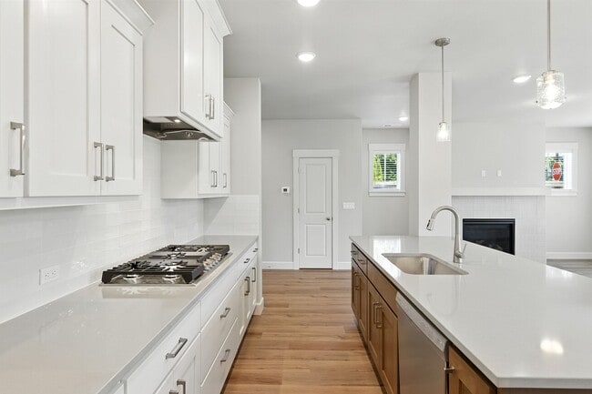 Building Photo - Brand New 3-Bedroom, 2.5-Bath Home in Rive...