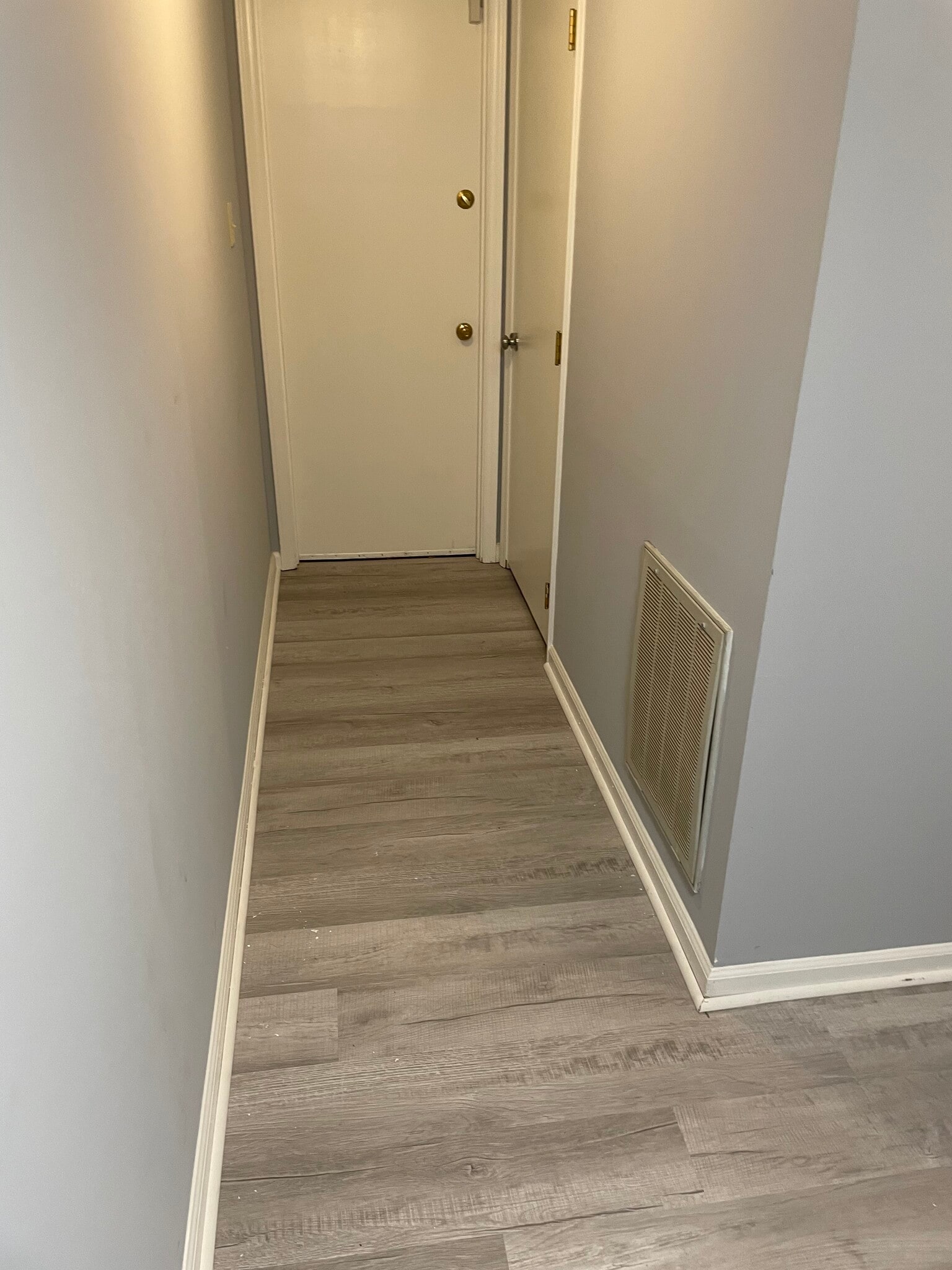 Building Photo - 421 Constitution Dr