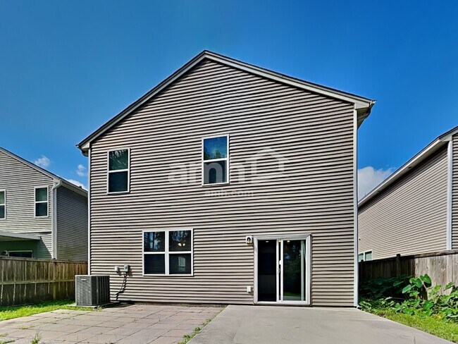 Building Photo - 280 Cameron St