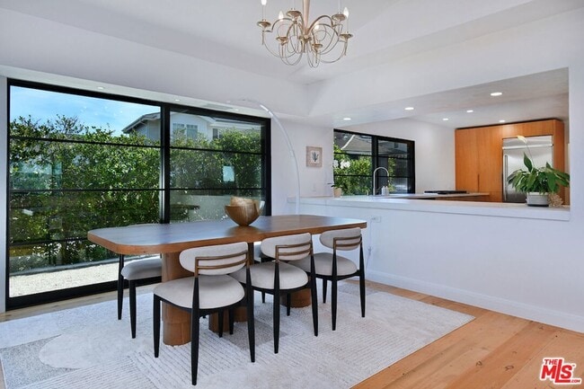 Building Photo - 2145 Linda Flora Dr