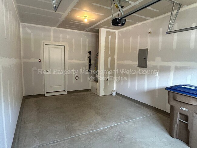 Building Photo - 1605 Emory Rdg Wy