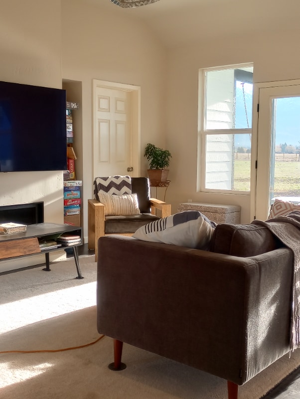 Building Photo - 1097 Tree Farm Rd