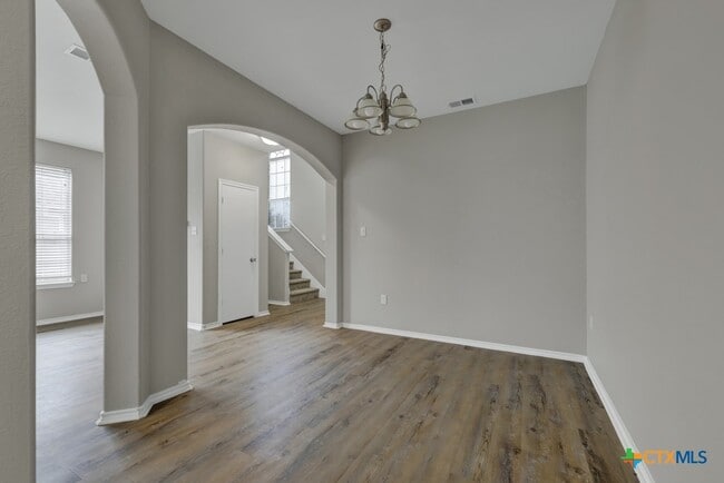 Building Photo - 3429 Rob Roy St