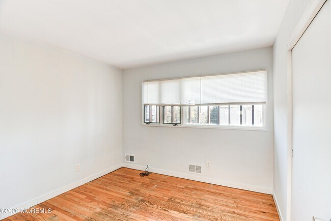 Building Photo - 167-169-169 N Main St