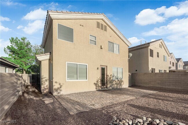 Building Photo - 67 Dogwood Hills St