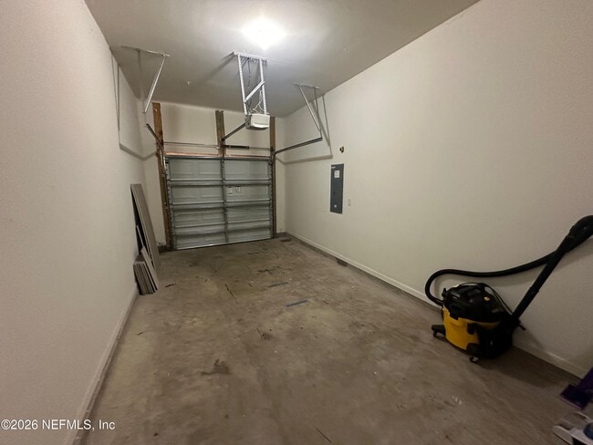 Building Photo - 209 Larkin Pl