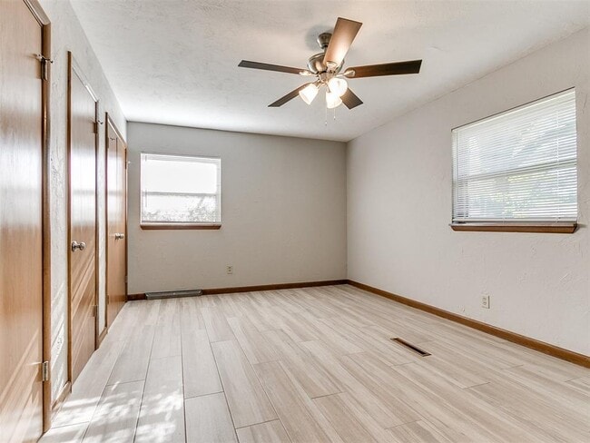 Building Photo - 2641 Osborne Dr