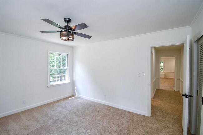 Building Photo - 17040 Birmingham Rd