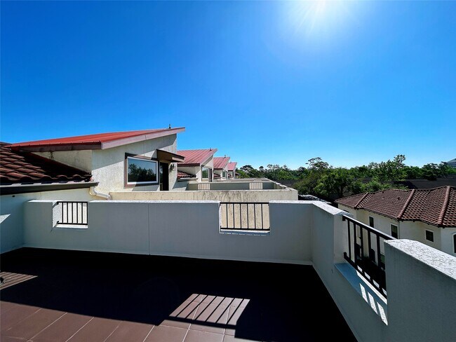 Building Photo - 939 Queen Annes Rd