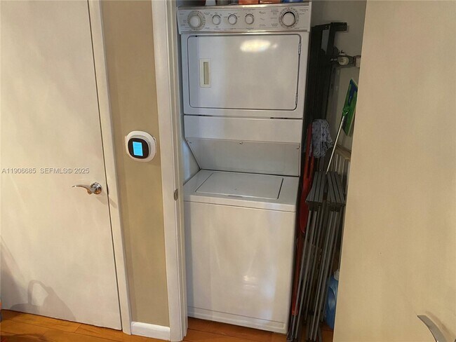 Building Photo - 1850 S Ocean Dr