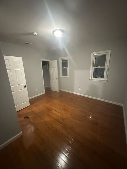 Building Photo - 47 Fabyan Pl