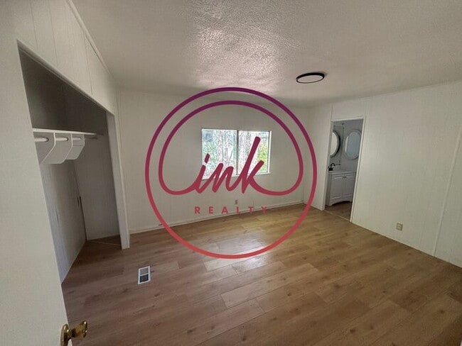 Building Photo - Double Wide for Rent at the Pinion Pines M...