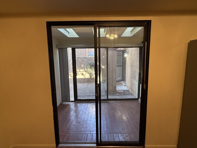Building Photo - 2909 Cutler Ave NE