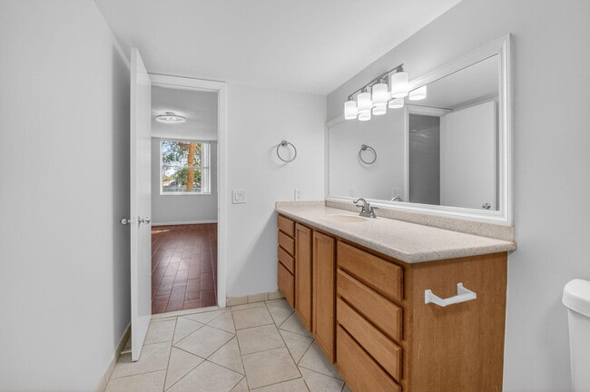 Building Photo - 5260 NW 2nd Ave