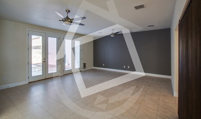 Building Photo - Unique 4 Bedroom, 2.5 Bathroom Home for rent