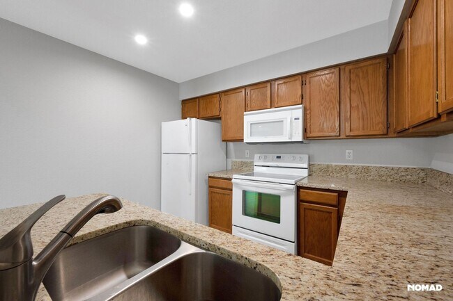 Building Photo - 2602 Timberwood Dr