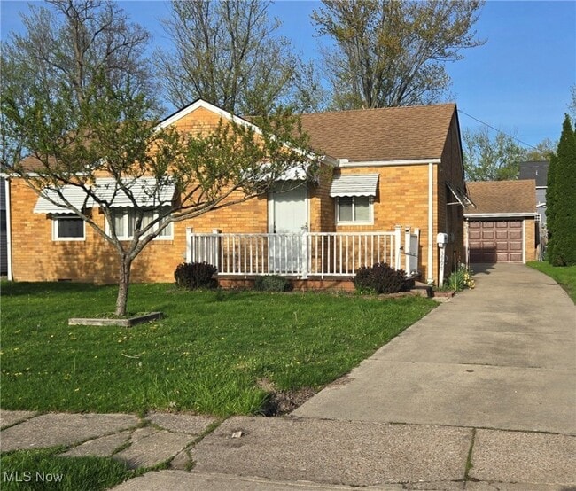 Primary Photo - 3995 W 223rd St
