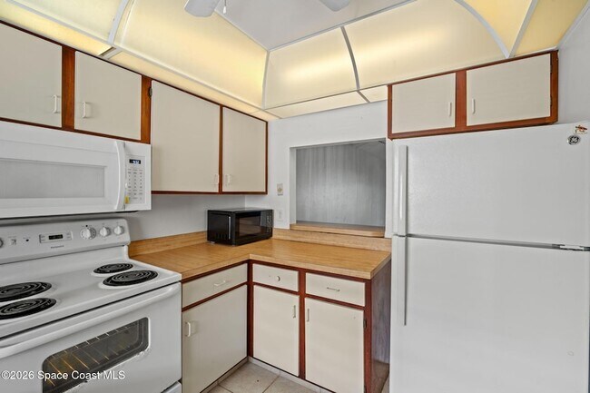 Building Photo - 3799 S Banana River Blvd