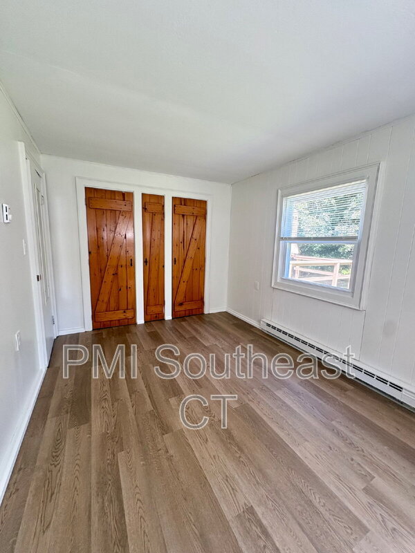 Building Photo - 226 Pequot Ave