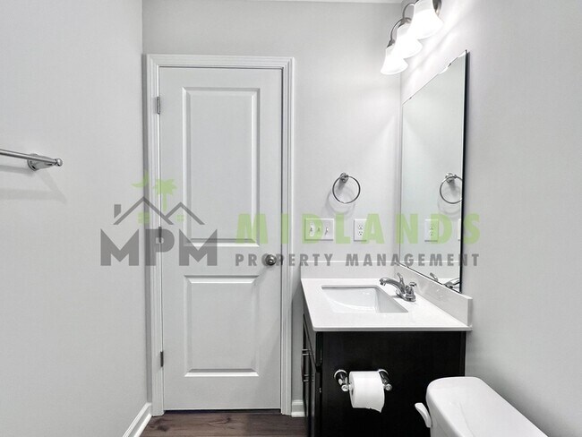 Building Photo - 3068 Harborview Dr
