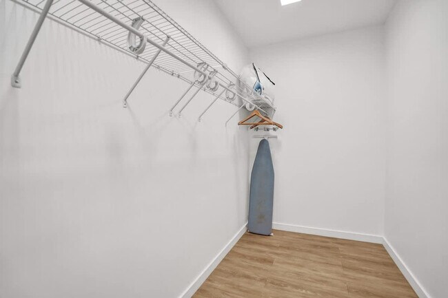 Building Photo - 1220 17th St