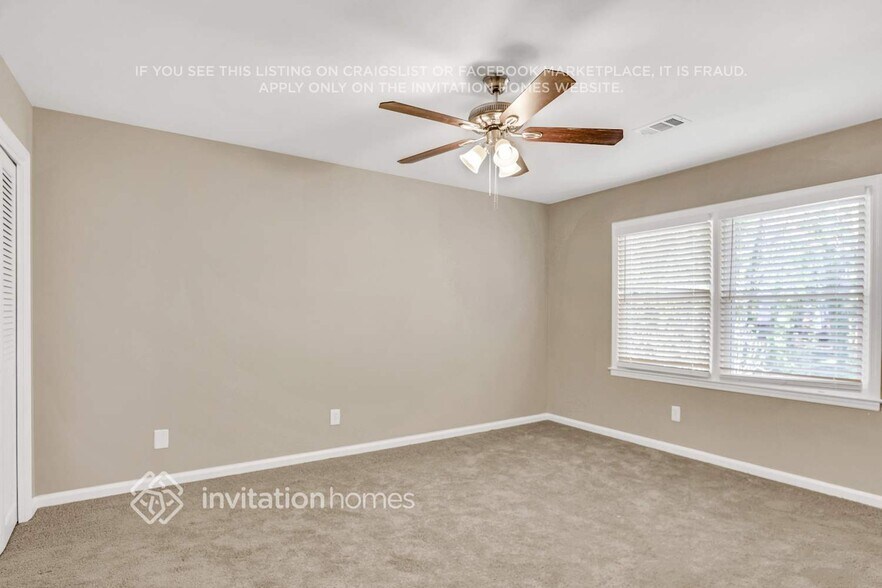 Building Photo - 4252 Hambrick Way