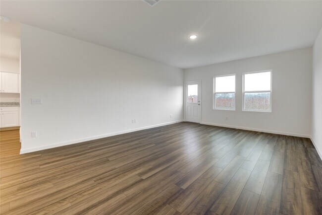 Building Photo - 8815 Vacek Xing Wy