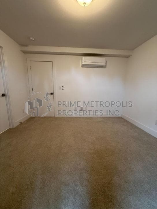 Building Photo - 2142 10th Ave W