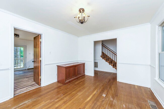 Building Photo - 720 Dove Path Ln