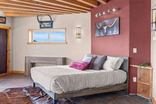 Building Photo - 84 Arcturus Dr