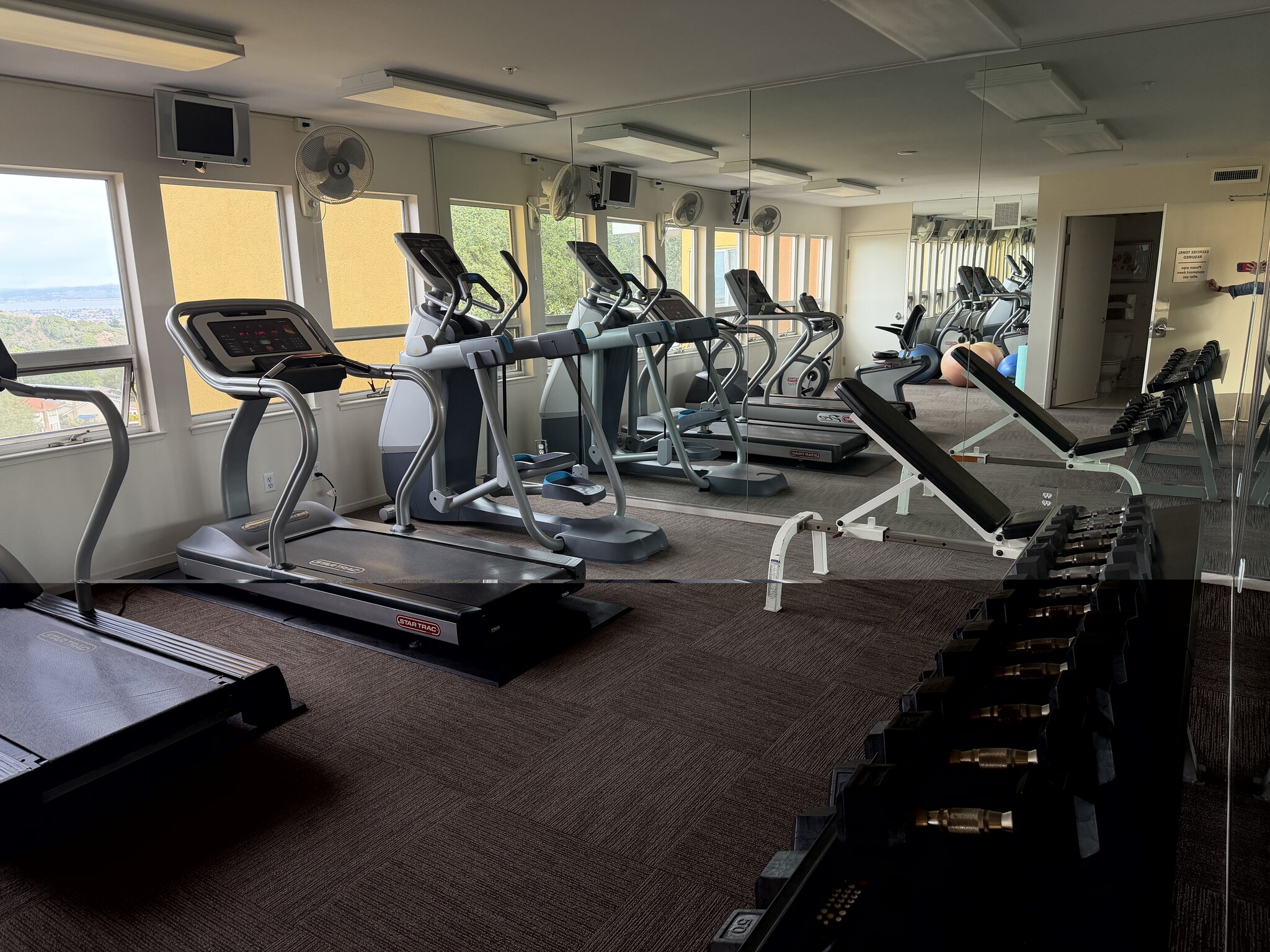 Building Photo - 1700 De Anza Blvd