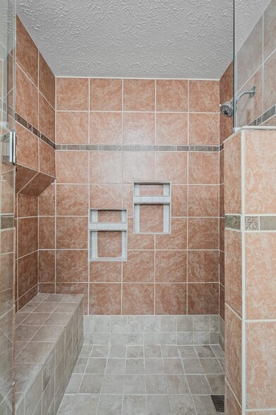 Building Photo - 6015 Bradford Hills Dr