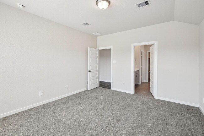 Building Photo - 6442 Sugarcane Ln