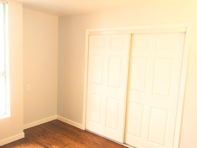 Building Photo - 500 Evergreen St