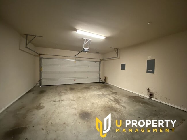 Building Photo - 15831 Breedlove Pl