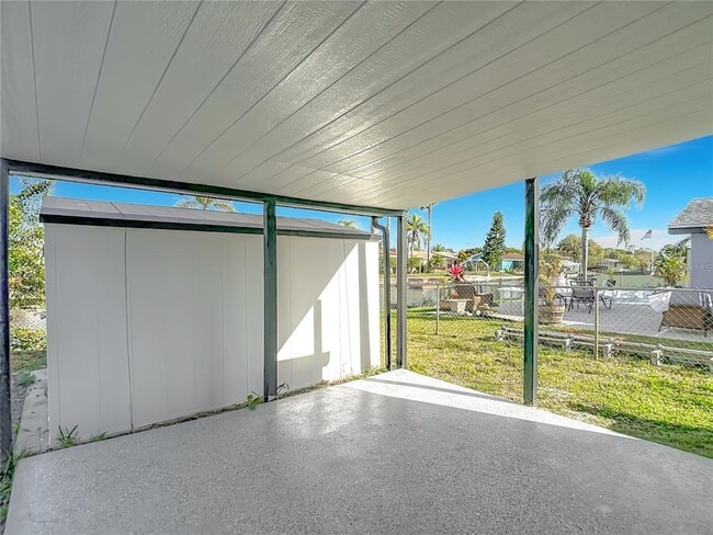 Building Photo - 9920 San Mateo Way