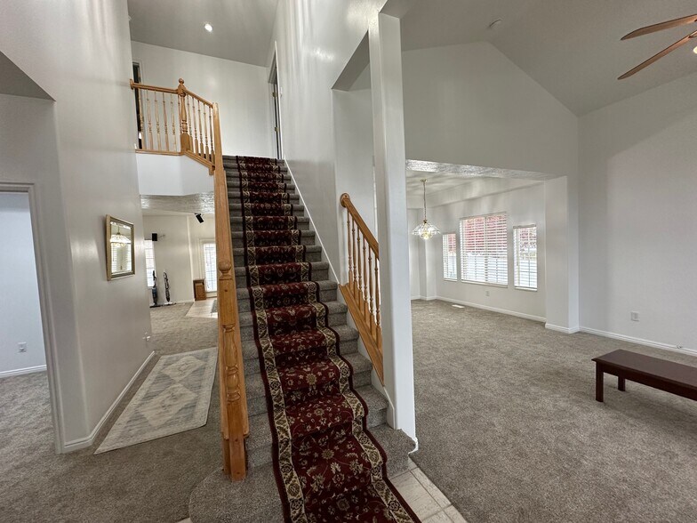 Building Photo - 2824 W Ivory Way