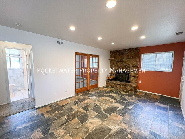 Building Photo - 5452 Blackhawk Rd