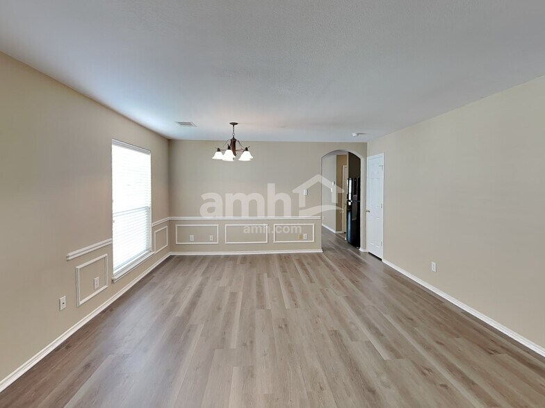 Building Photo - 109 Cowboy Trail