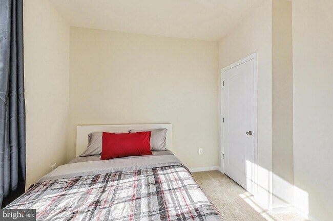 Building Photo - 2814 Shearwater Ln