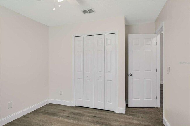 Building Photo - 51 Wellwood Ln
